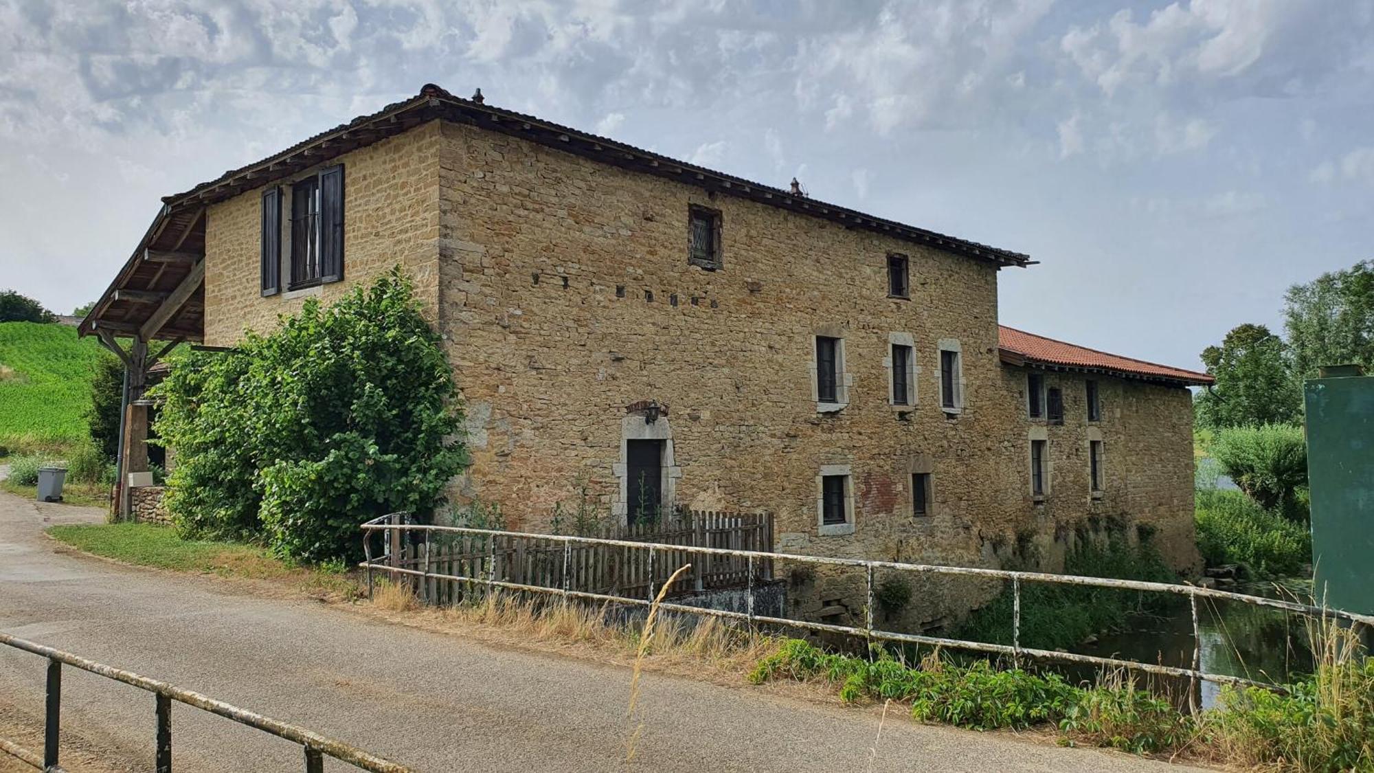 Le Moulin Du Fay Bed & Breakfast Villemotier Exterior foto